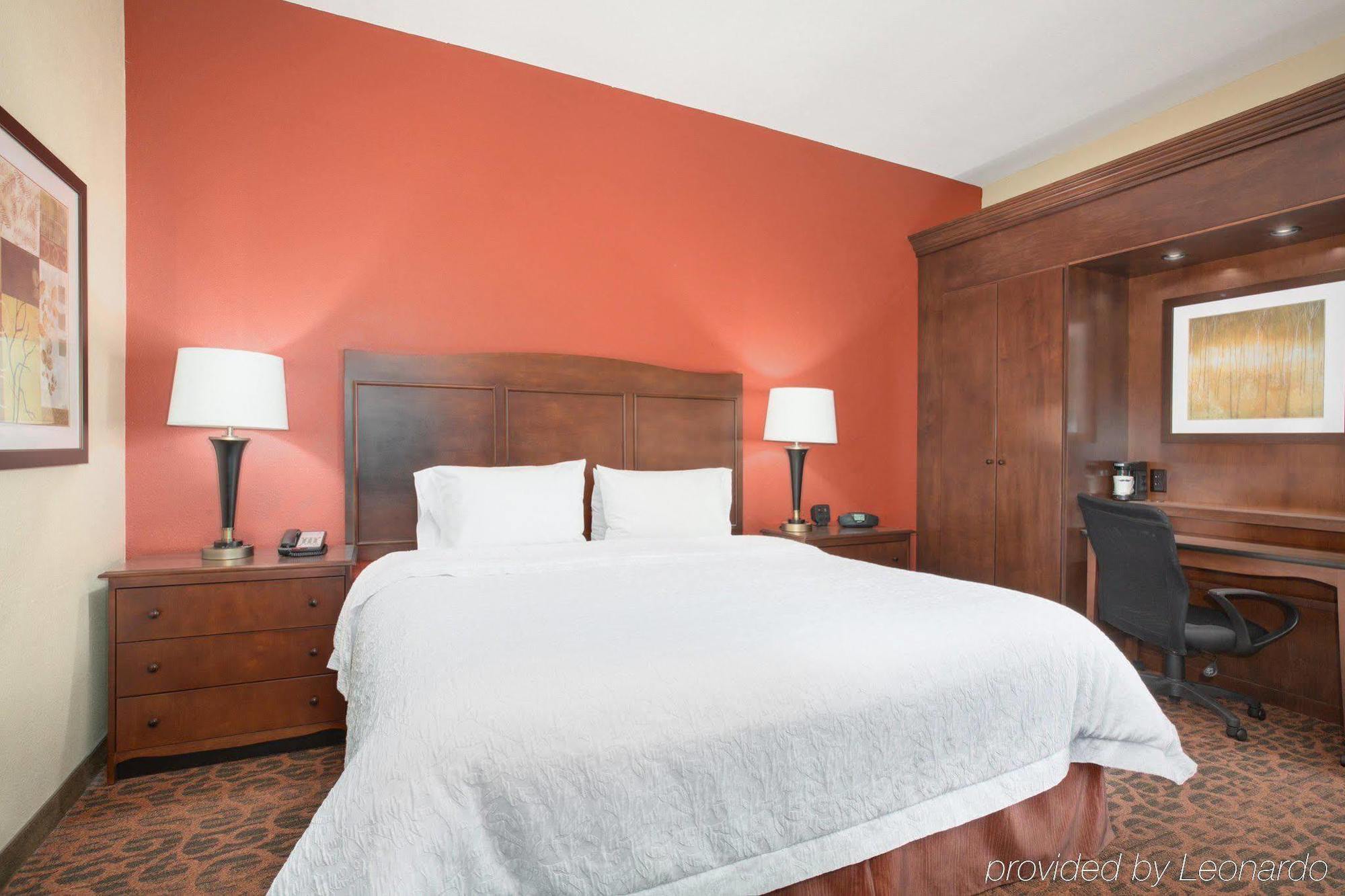 Hampton Inn Denver-International Airport Exterior foto