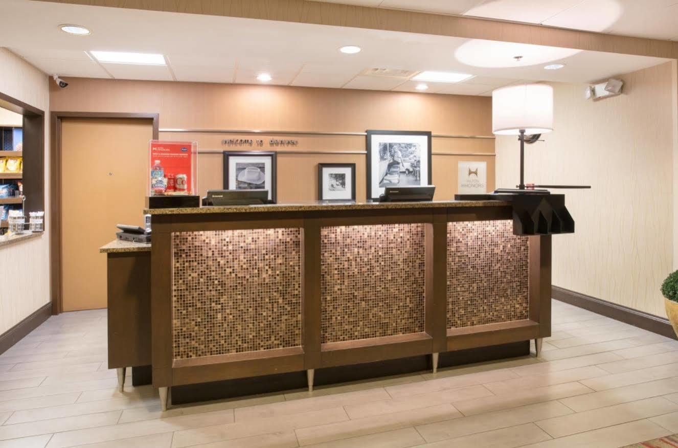 Hampton Inn Denver-International Airport Exterior foto